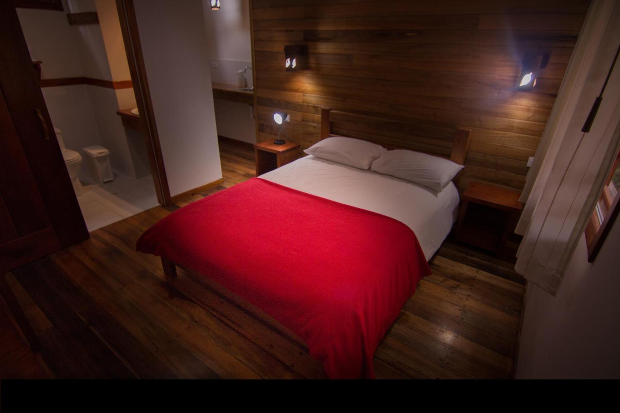 Sisakuna Lodge Mindo Room photo
