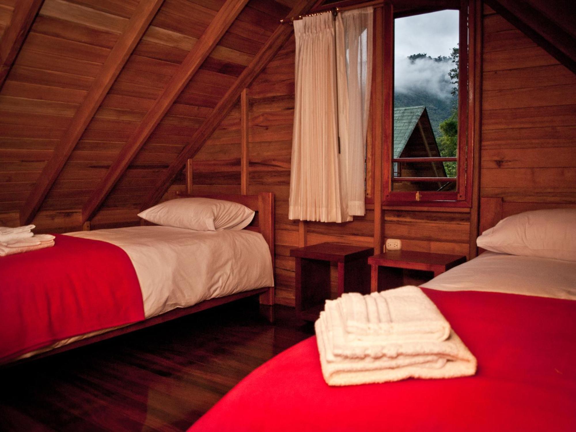 Sisakuna Lodge Mindo Room photo